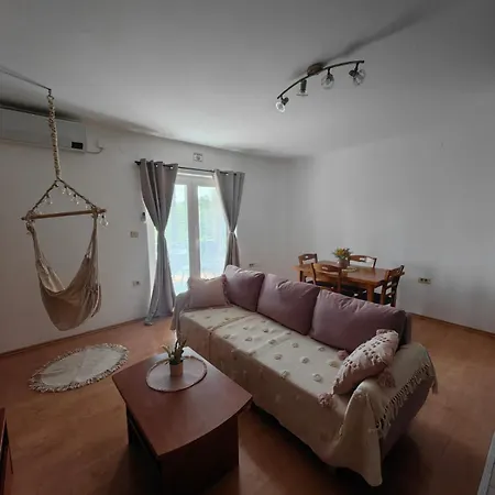 Rosemary Apartment